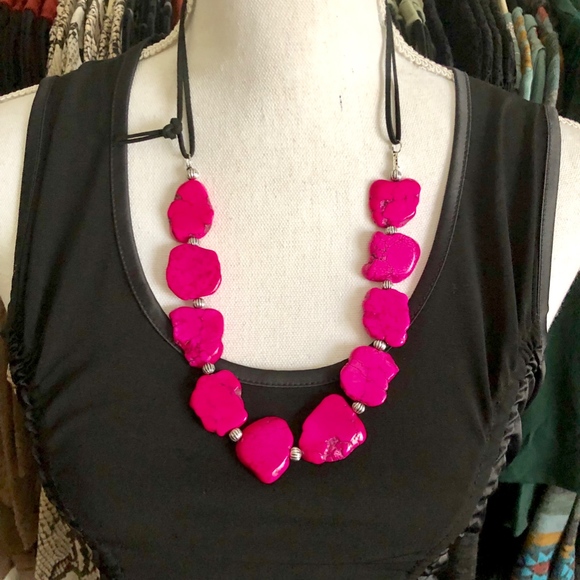 Chunky Beads Single Layer Necklace - 6 colors - Picture 4 of 6